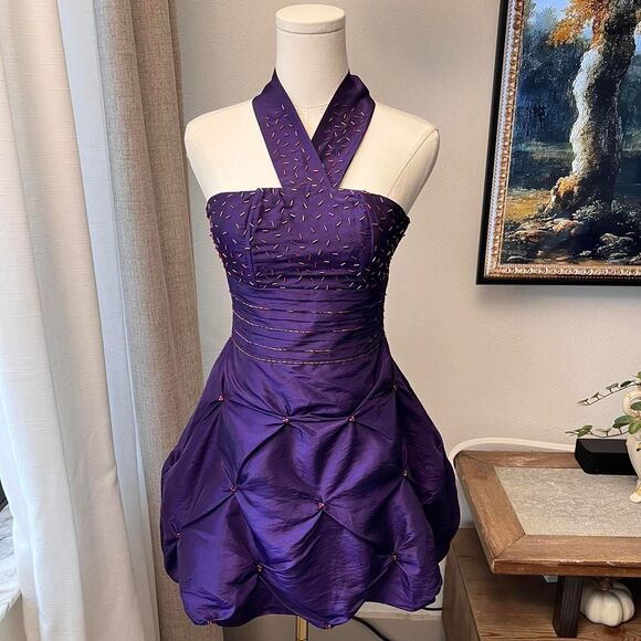 snap Dresses & Skirts - Snap Purple Beaded Halter Bubble Mini Dress – Size 3 (Women's Size 0)